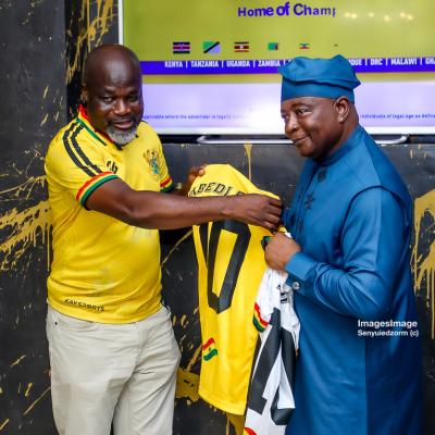 Kaysports honours Abedi Pele and Anthony Baffoe
